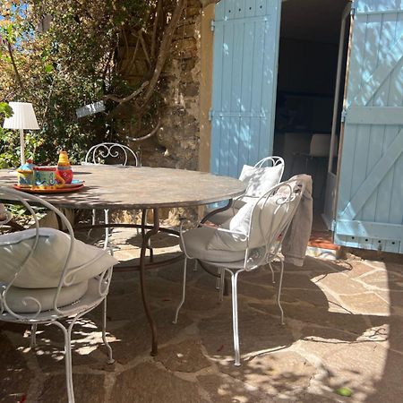 maison vacance Médiévale Bormes-les-Mimosas village Extérieur photo
