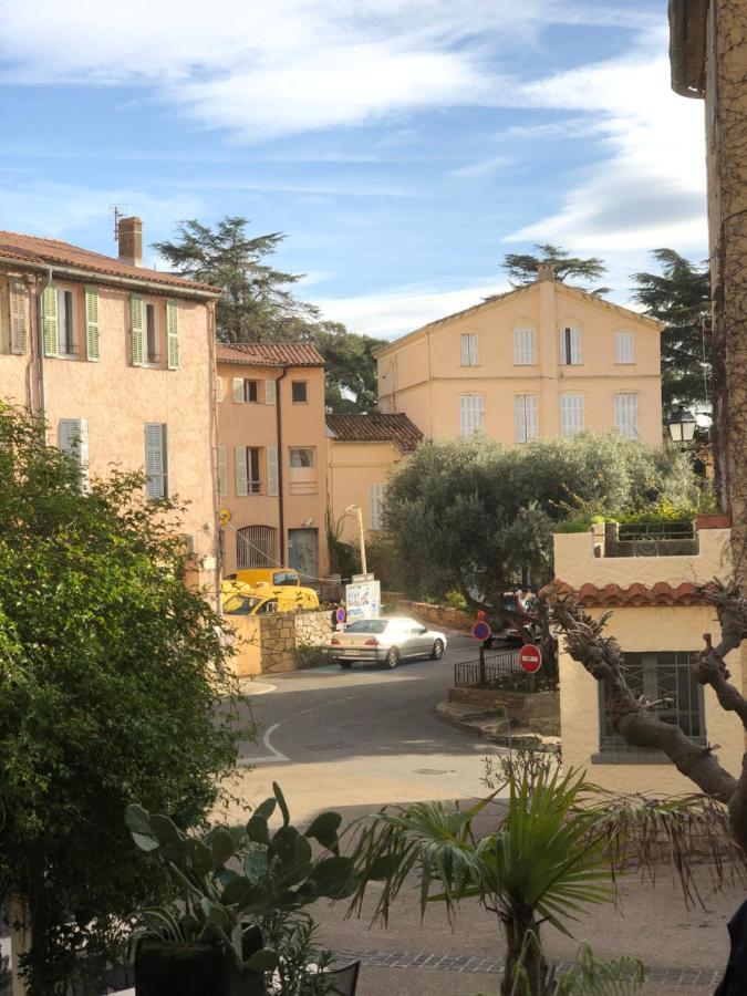 maison vacance Médiévale Bormes-les-Mimosas village Extérieur photo